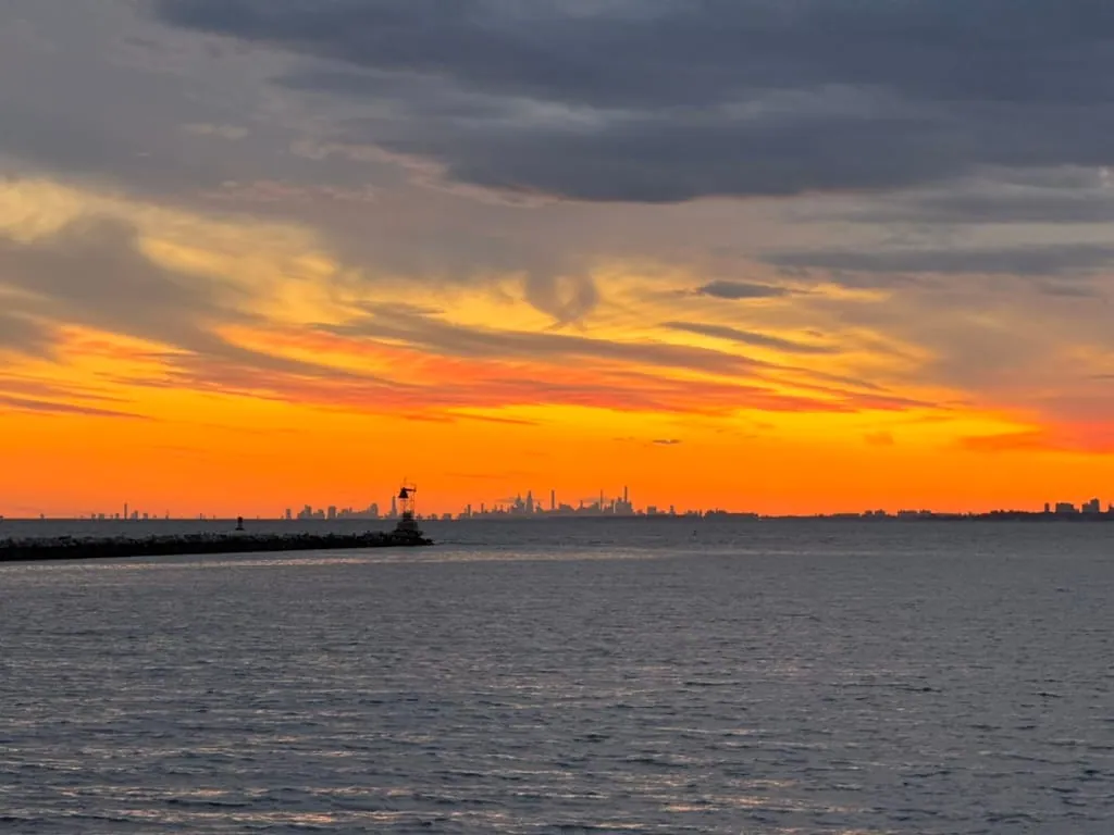 107 Saddle Rock Road exterior