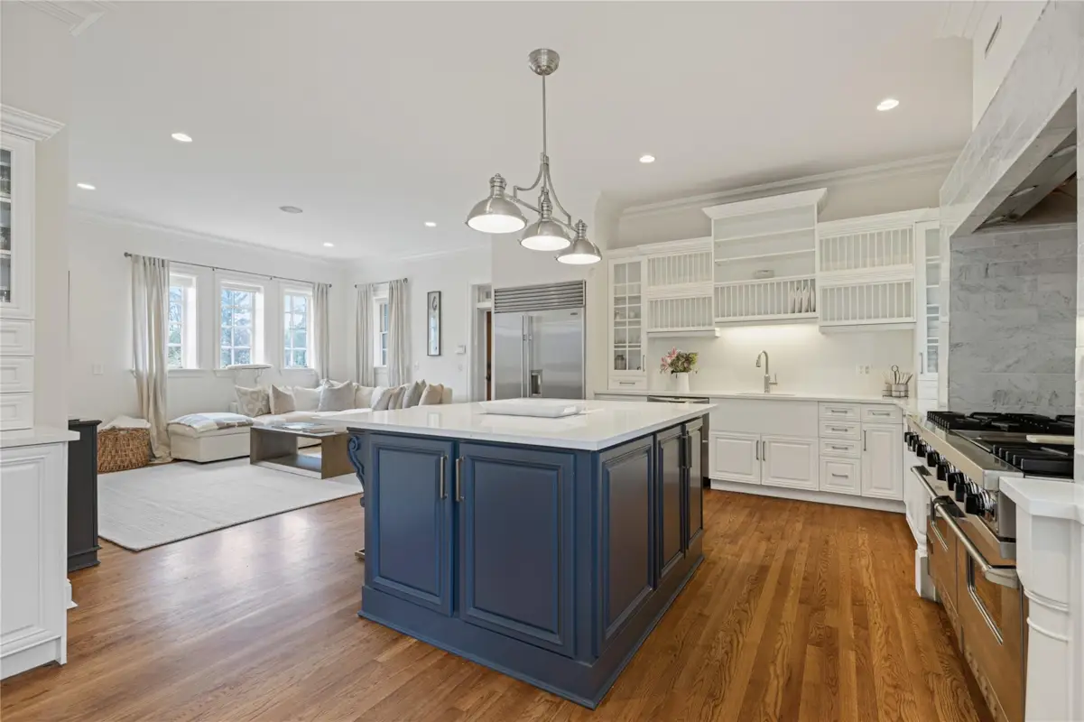 3801 Purchase Street aerial view