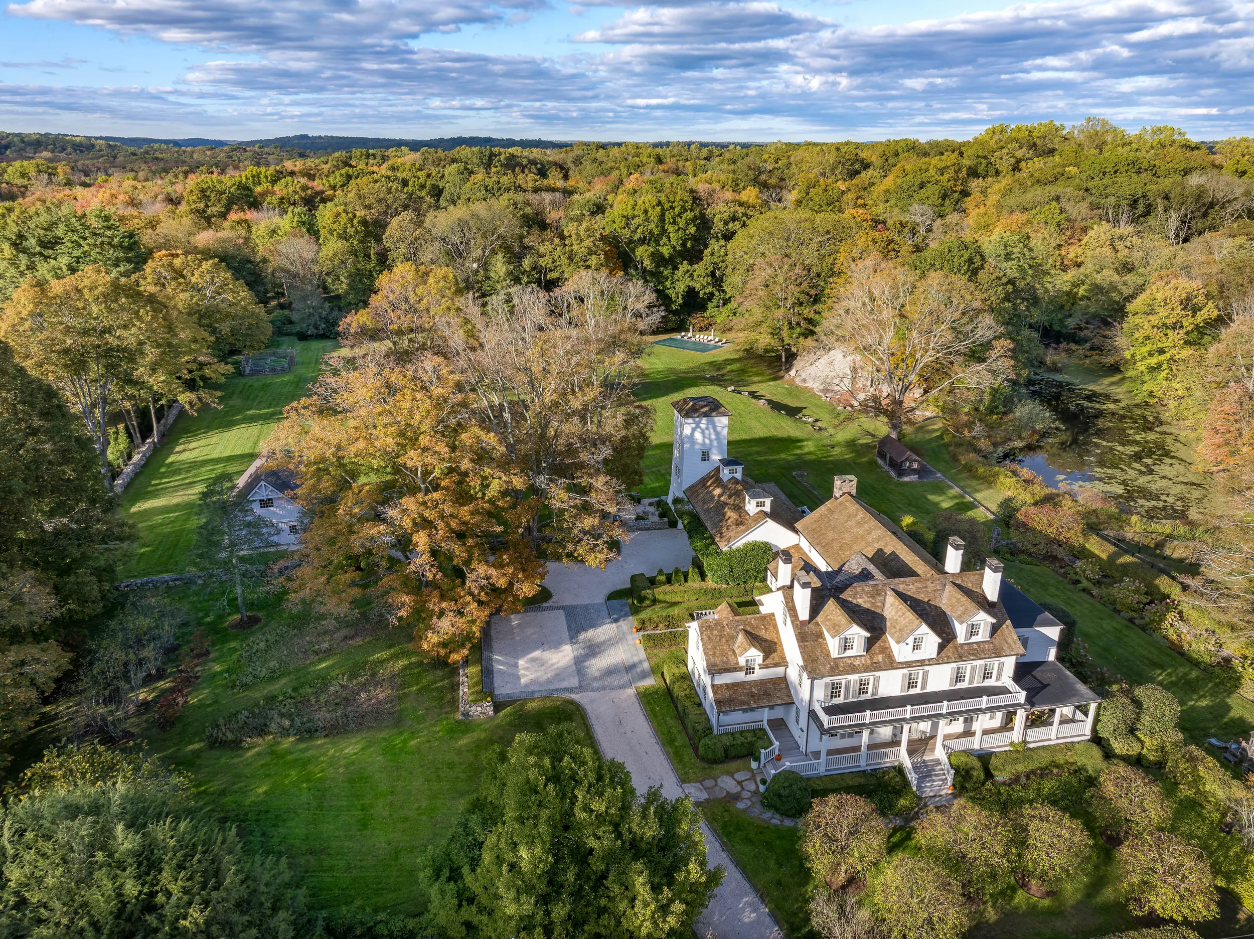 411 Stanwich Road exterior view