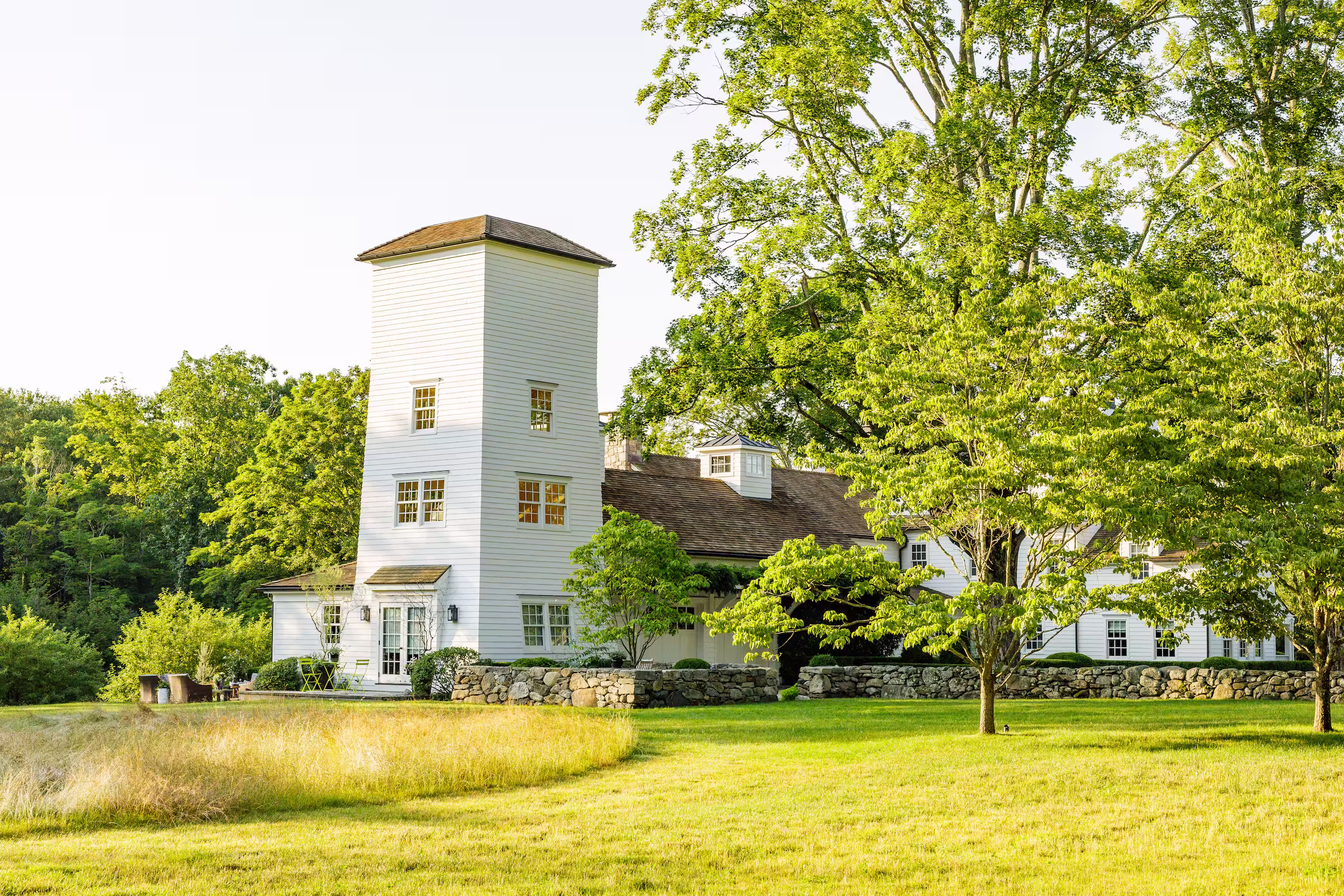 411 Stanwich Road bedroom suite