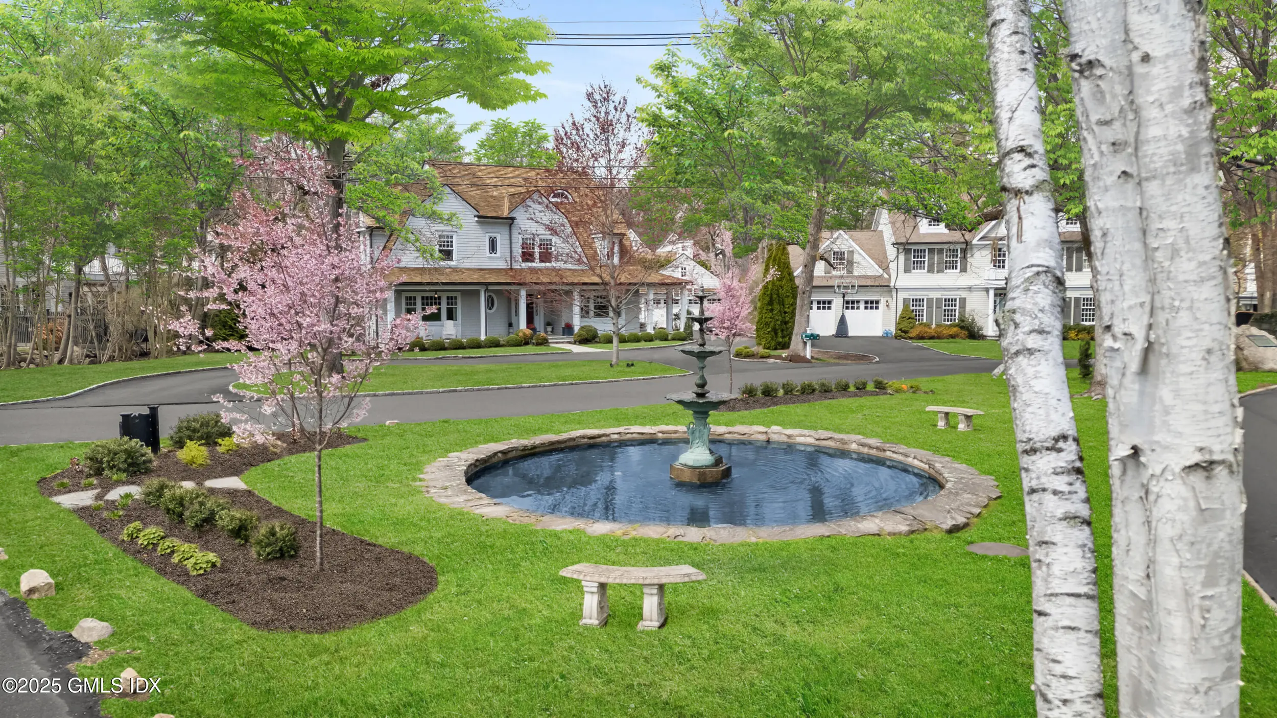 Aerial view of 45 Willow Road neighborhood
