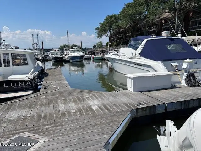 7 River Road boat slip dock view